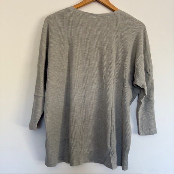 Hello Nite Revolve Cotton 3/4 sleeve oversized sage top New With Tags Size:M - Picture 2 of 3